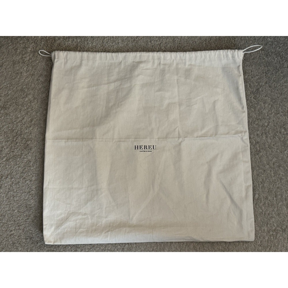 Hereu Beige Square XL 22x24 Cinch Top Dust Bag